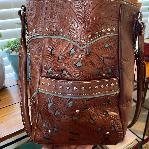 📍SOLD American West “Lady Lace” Tooled Leather Tote - Picture 6 of 16